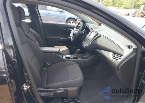 2018 Chevrolet Malibu 1Ls z USA, uszkodzony, nr VIN 1G1ZB5STXJF282919